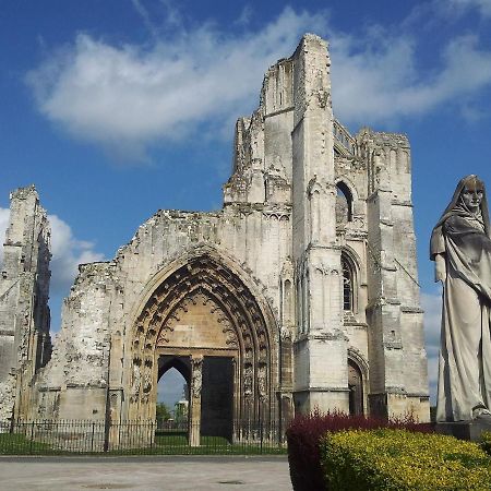Bel Appart - Rez-De-Chaussee - Hyper Centre Saint-Omer (Pas-de-Calais) Exterior foto